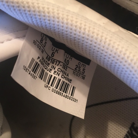 Air Force 1’s pink floral rose - Picture 4 of 4